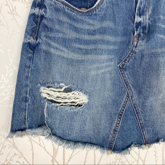 BLANK NYC Distressed Raw Hem Denim Jean Skirt 29 - Picture 5 of 11